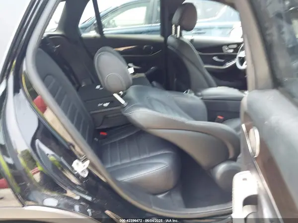 W1N0G8DB8NV351408 2022 MERCEDES-BENZ GLC - Image 8