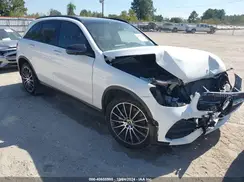 W1N0G8DB8NV353854 2022 MERCEDES-BENZ GLC