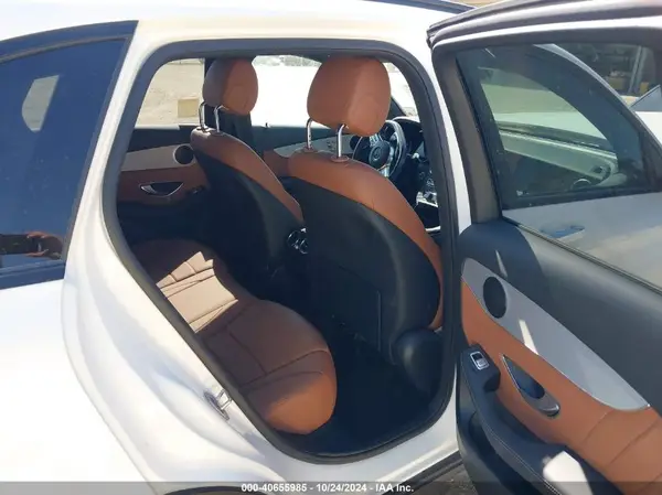 W1N0G8DB8NV353854 2022 MERCEDES-BENZ GLC - Image 8