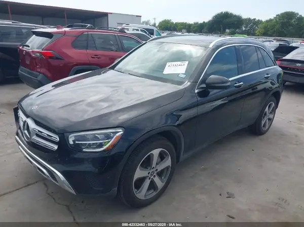 W1N0G8DB8NV399829 2022 MERCEDES-BENZ GLC - Image 2