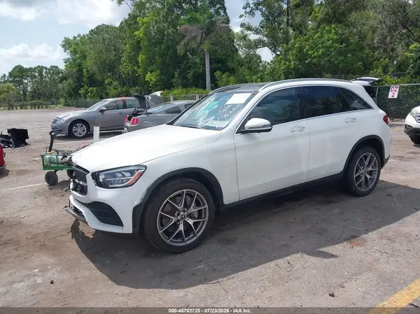 W1N0G8DB9LF762002 2020 MERCEDES-BENZ GLC - Image 2