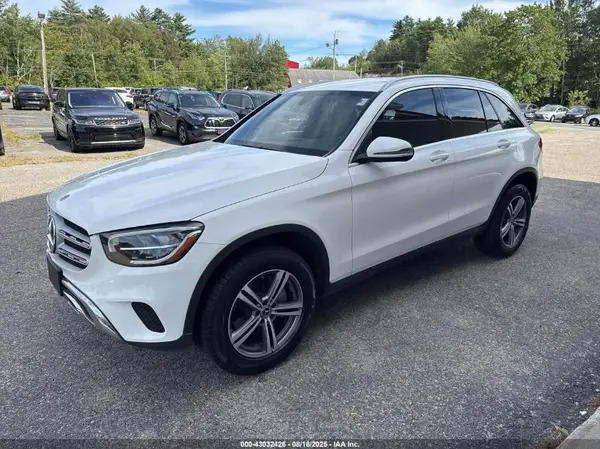 W1N0G8DB9LF777664 2020 MERCEDES-BENZ GLC - Image 2