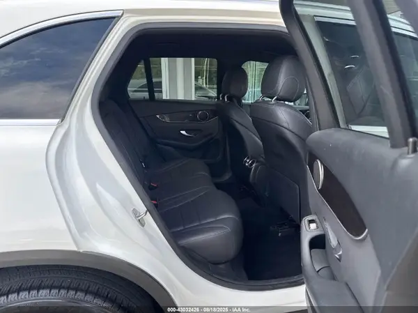 W1N0G8DB9LF777664 2020 MERCEDES-BENZ GLC - Image 8