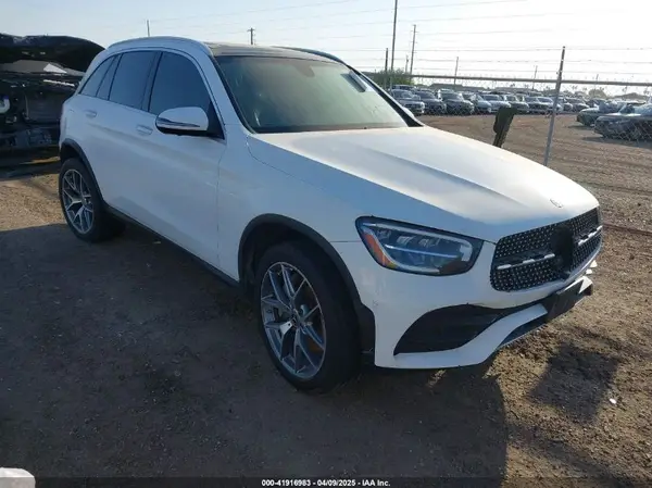 W1N0G8DB9LF801008 2020 MERCEDES-BENZ GLC - Image 1