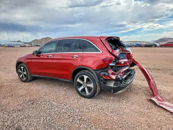 W1N0G8DB9LF843050 2020 MERCEDES-BENZ GLC - Image 2