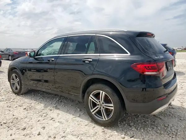 W1N0G8DB9MF880374 2021 MERCEDES-BENZ GLC - Image 2