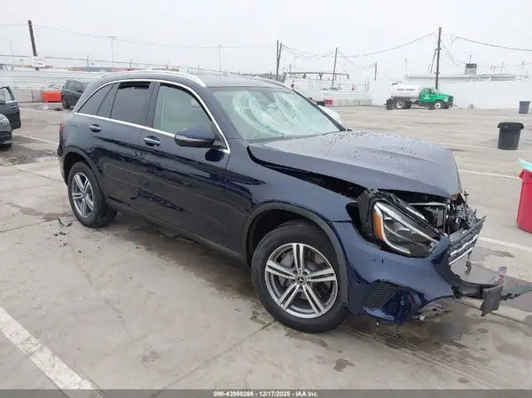 W1N0G8DB9MF954358 2021 MERCEDES-BENZ GLC - Image 1