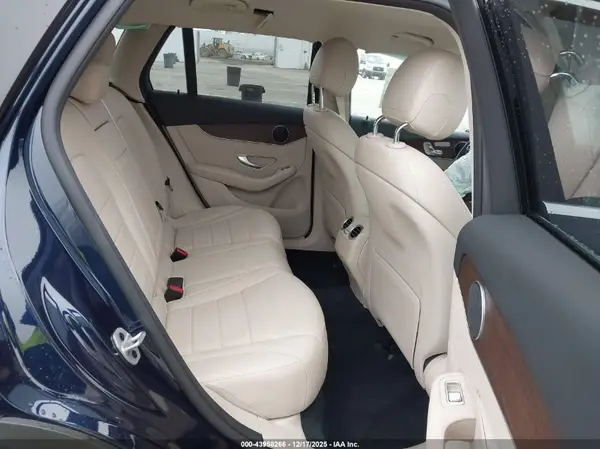 W1N0G8DB9MF954358 2021 MERCEDES-BENZ GLC - Image 8