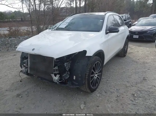 W1N0G8DB9MF960774 2021 MERCEDES-BENZ GLC - Image 2