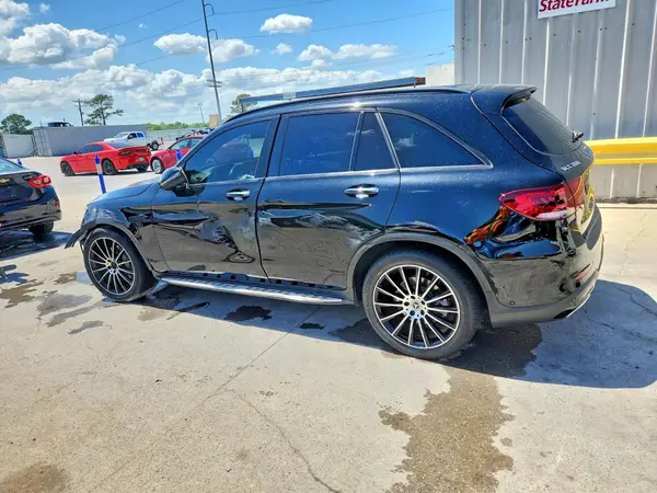 W1N0G8DB9MV264843 2021 MERCEDES-BENZ GLC - Image 2