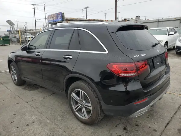 W1N0G8DB9MV266642 2021 MERCEDES-BENZ GLC - Image 2