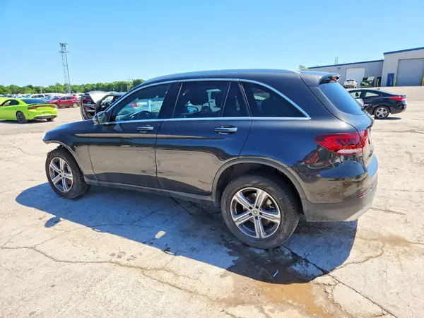 W1N0G8DB9MV285210 2021 MERCEDES-BENZ GLC - Image 2