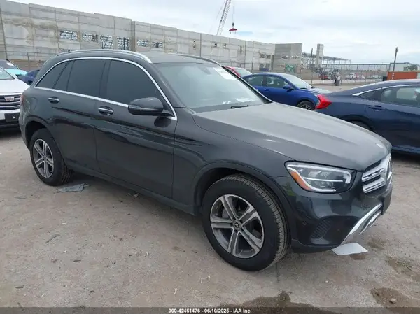 W1N0G8DB9MV322532 2021 MERCEDES-BENZ GLC - Image 1