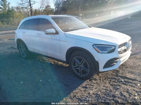 W1N0G8DB9NG020664 2022 MERCEDES-BENZ GLC - Image 1
