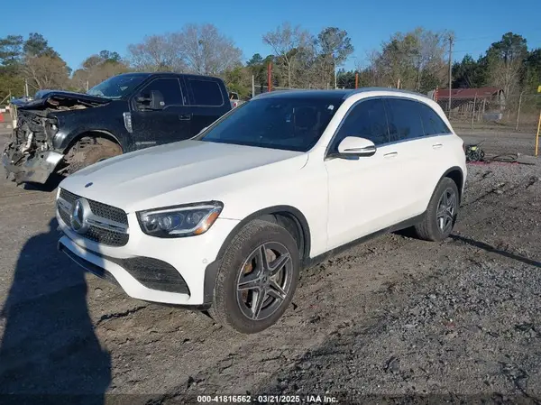 W1N0G8DB9NG020664 2022 MERCEDES-BENZ GLC - Image 2