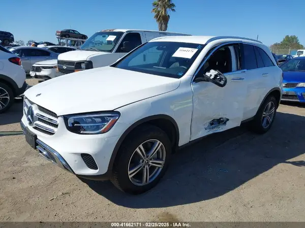 W1N0G8DB9NV372686 2022 MERCEDES-BENZ GLC - Image 2