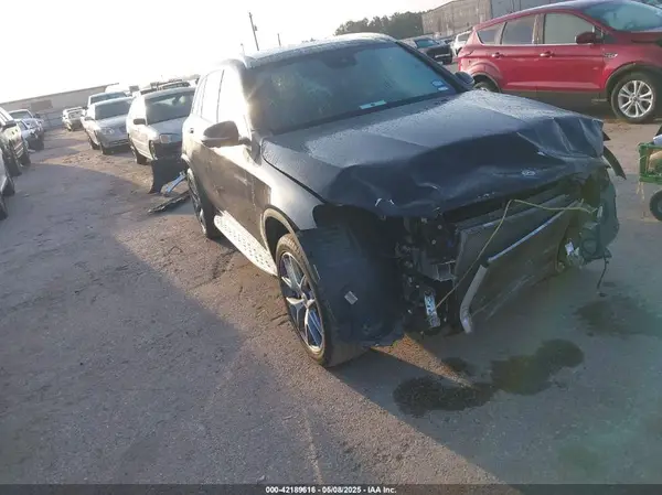 W1N0G8DB9NV374065 2022 MERCEDES-BENZ GLC - Image 1