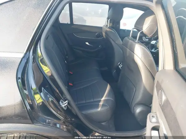 W1N0G8DB9NV374065 2022 MERCEDES-BENZ GLC - Image 8