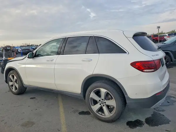 W1N0G8DB9NV398754 2022 MERCEDES-BENZ GLC - Image 2