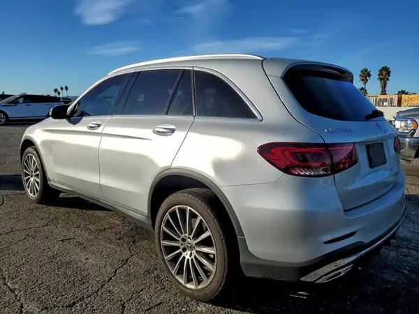 W1N0G8DBXLF779875 2020 MERCEDES-BENZ GLC - Image 2
