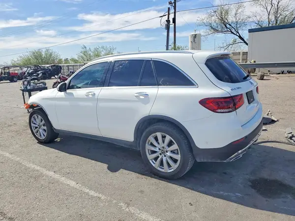 W1N0G8DBXMF973713 2021 MERCEDES-BENZ GLC - Image 2