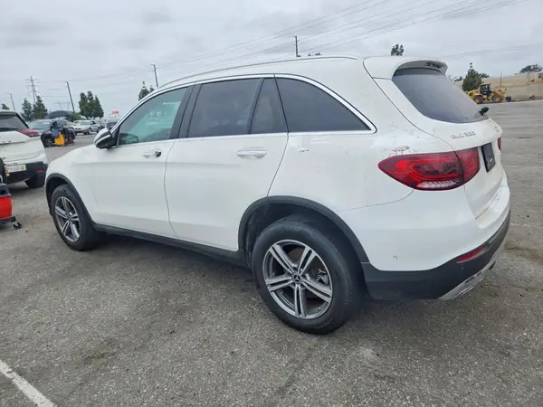 W1N0G8DBXMV278637 2021 MERCEDES-BENZ GLC - Image 2