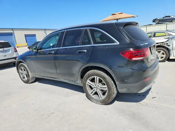 W1N0G8DBXMV284325 2021 MERCEDES-BENZ GLC - Image 2