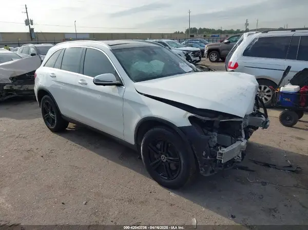 W1N0G8DBXNG032757 2022 MERCEDES-BENZ GLC - Image 1