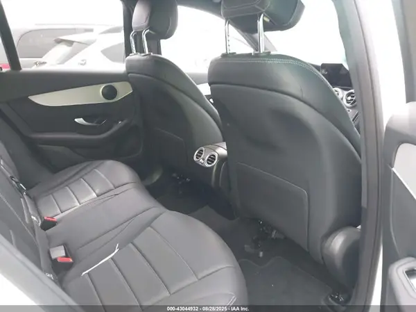 W1N0G8DBXNV397015 2022 MERCEDES-BENZ GLC - Image 8