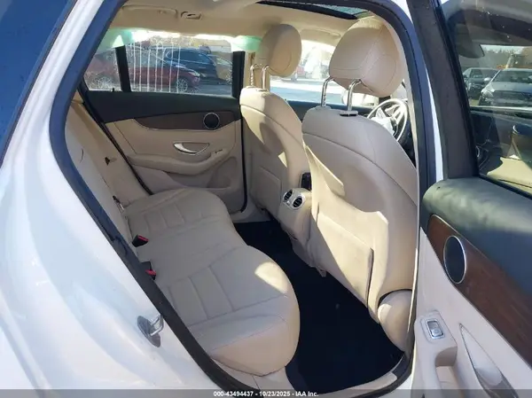 W1N0G8EB0LF756930 2020 MERCEDES-BENZ GLC - Image 8
