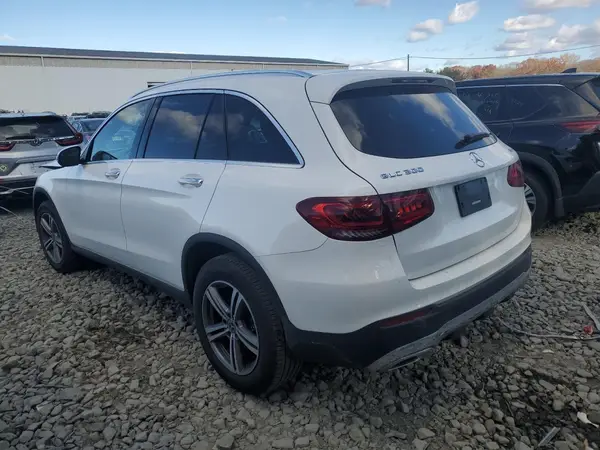 W1N0G8EB0LF820321 2020 MERCEDES-BENZ GLC - Image 2