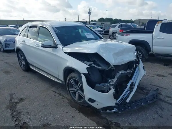 W1N0G8EB0MV312115 2021 MERCEDES-BENZ GLC - Image 1