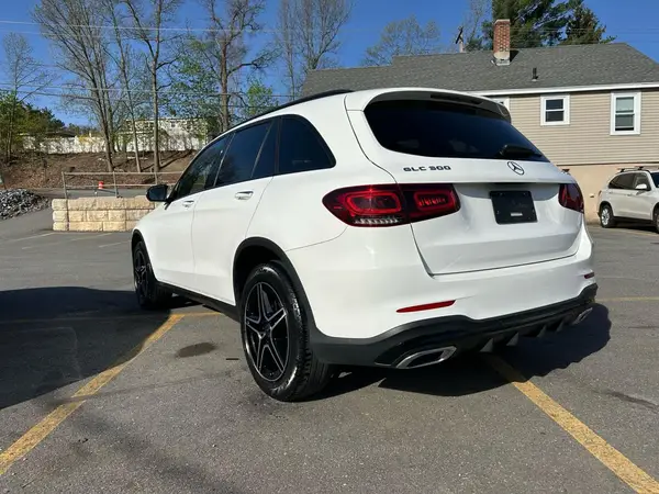 W1N0G8EB1LF810137 2020 MERCEDES-BENZ GLC - Image 2