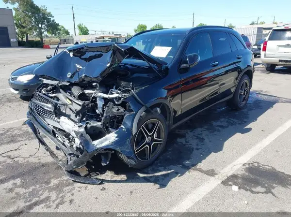 W1N0G8EB1NG102113 2022 MERCEDES-BENZ GLC - Image 2