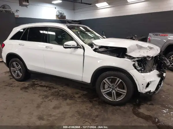 W1N0G8EB1NV327465 2022 MERCEDES-BENZ GLC - Image 1