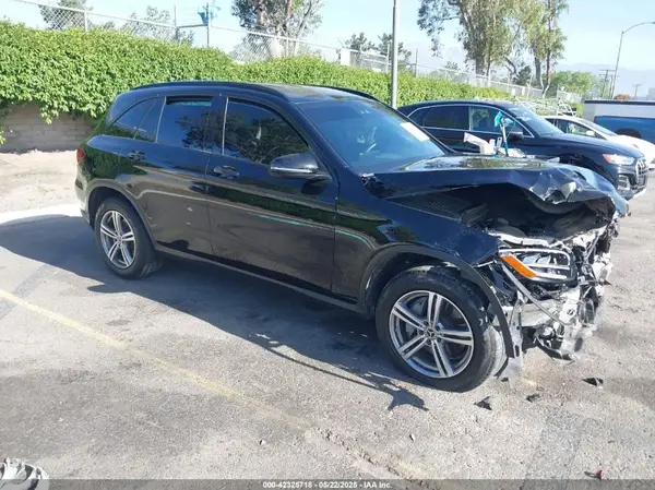 W1N0G8EB1NV393661 2022 MERCEDES-BENZ GLC - Image 1