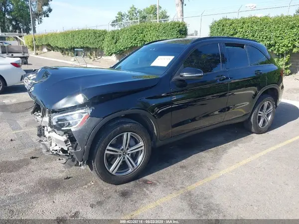 W1N0G8EB1NV393661 2022 MERCEDES-BENZ GLC - Image 2