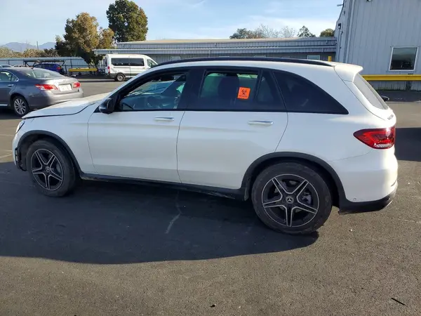 W1N0G8EB2MF867657 2021 MERCEDES-BENZ GLC - Image 2
