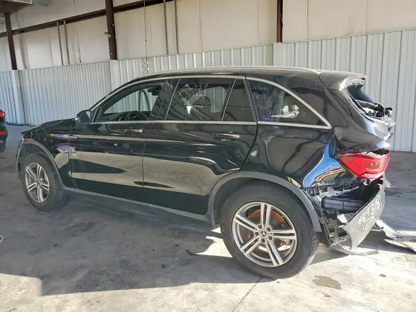 W1N0G8EB2MF889318 2021 MERCEDES-BENZ GLC - Image 2