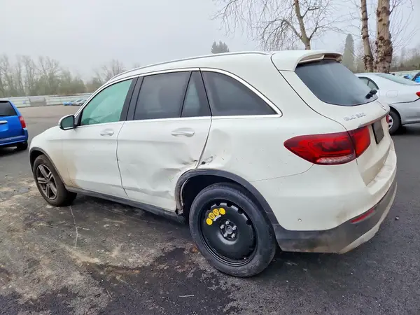 W1N0G8EB2MV271969 2021 MERCEDES-BENZ GLC - Image 2