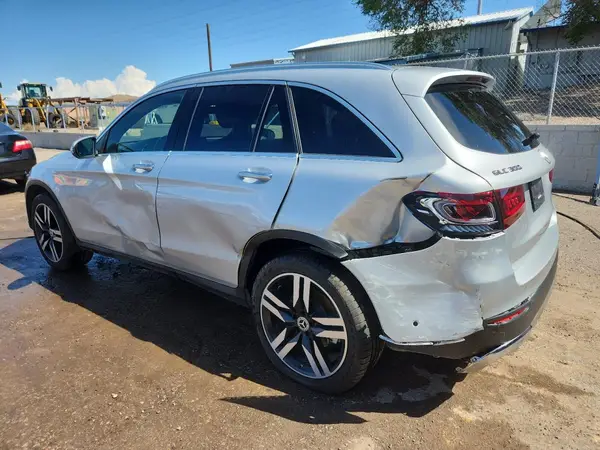 W1N0G8EB3LF759367 2020 MERCEDES-BENZ GLC - Image 2