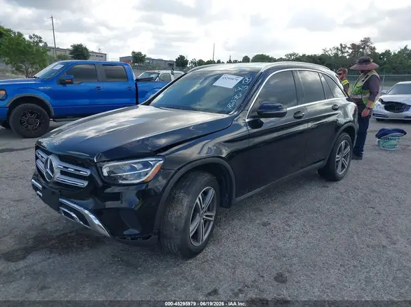 W1N0G8EB3LF786570 2020 MERCEDES-BENZ GLC - Image 2