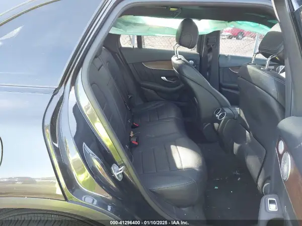 W1N0G8EB3LF815887 2020 MERCEDES-BENZ GLC - Image 8