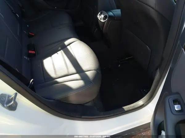 W1N0G8EB3LF828574 2020 MERCEDES-BENZ GLC - Image 8