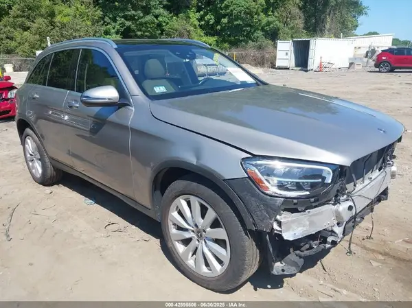 W1N0G8EB3LF864460 2020 MERCEDES-BENZ GLC - Image 1
