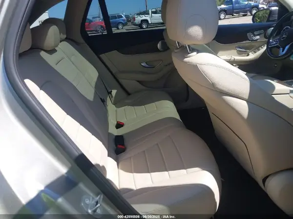 W1N0G8EB3LF864460 2020 MERCEDES-BENZ GLC - Image 8
