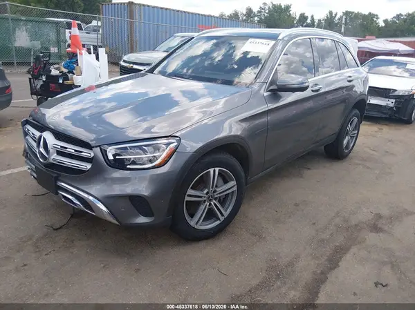 W1N0G8EB3LF865298 2020 MERCEDES-BENZ GLC - Image 2