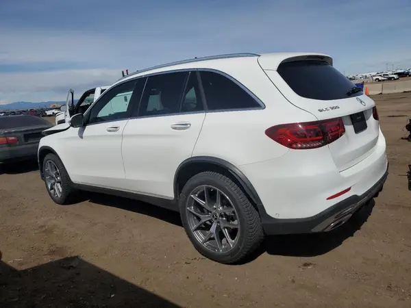 W1N0G8EB3MF899579 2021 MERCEDES-BENZ GLC - Image 2