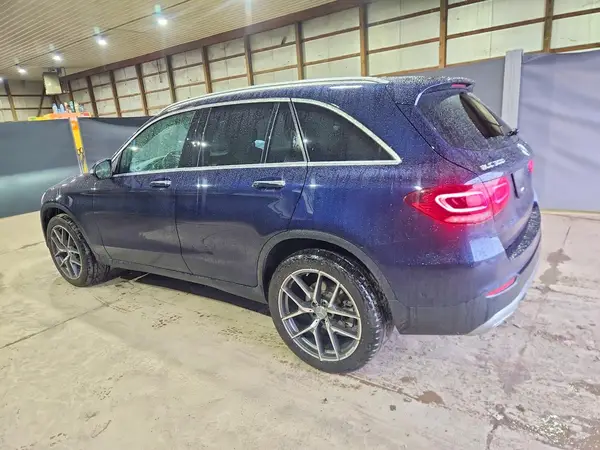 W1N0G8EB3MF953754 2021 MERCEDES-BENZ GLC - Image 2