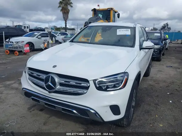 W1N0G8EB3NG110083 2022 MERCEDES-BENZ GLC - Image 2